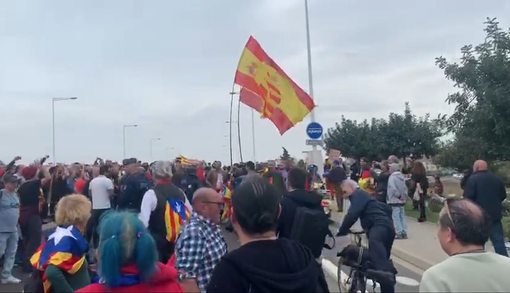 FOTOGRAFÍA. PERPIÑÁN (FRANCIA), 29.02.2020. La resistencia viaja a Perpiñán (Francia) para protestar contra el fugado Carles Puigdemont Casamajò. Ñ Pueblo (8)