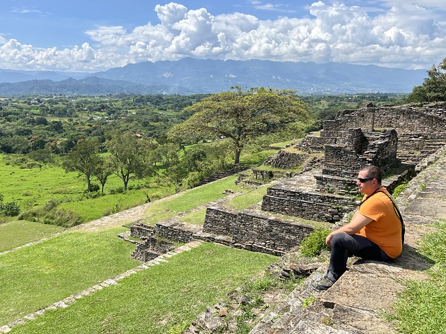 Sele en la pirámide maya de Toniná (noviembre de 2022)