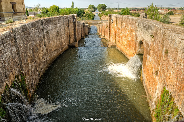 Canal de Castilla en Frómista (Palencia)