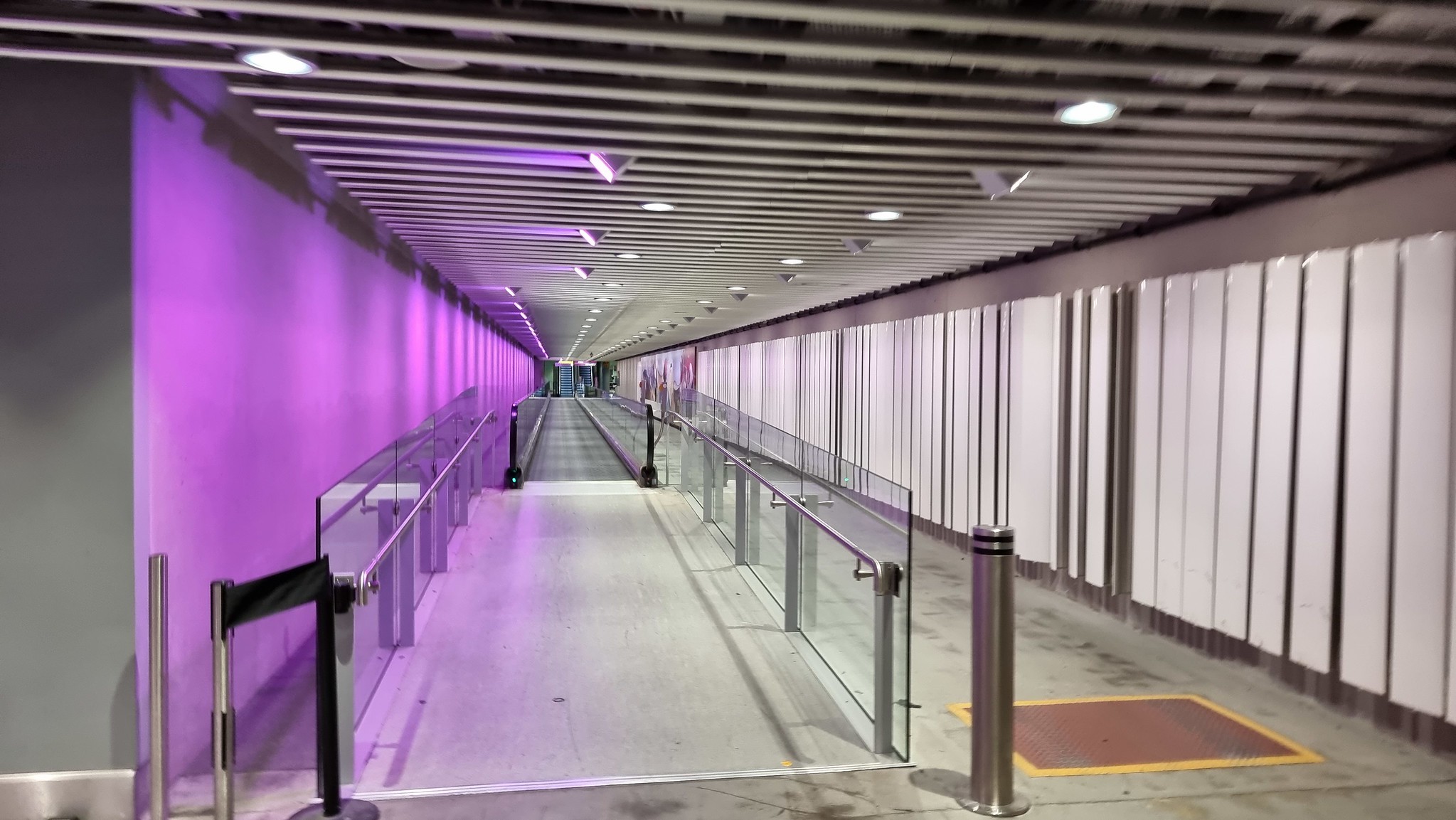 The Transit Walkway which allowed me to walk back to Arrivals at Heathrow T5