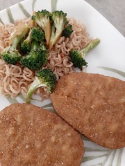 Chick'n Cutlets & Noodles with Broccoli (Vegan)