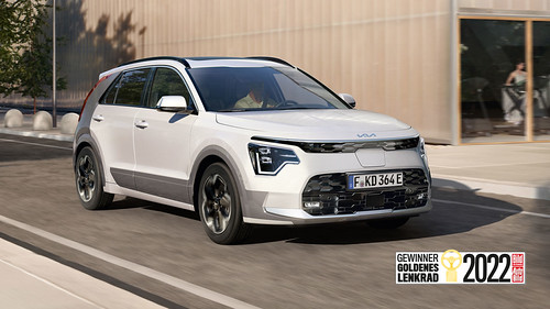 Kia Niro EV eleito "SUV compacto" nos prémios Volante de Ouro