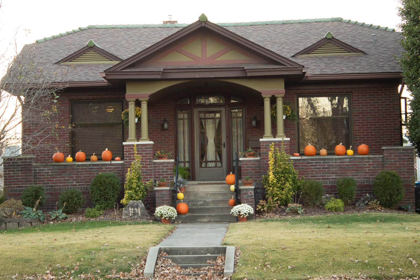 Spooky houses in Edwardsville