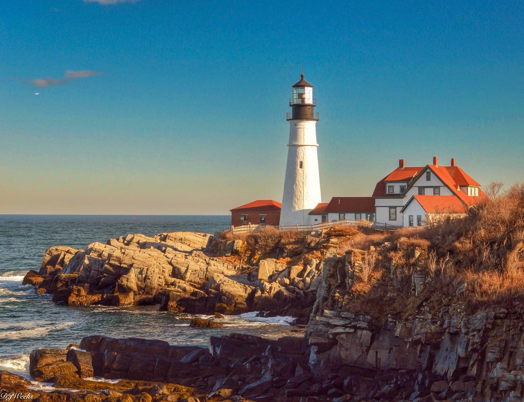 A cold day by Portland Head Light