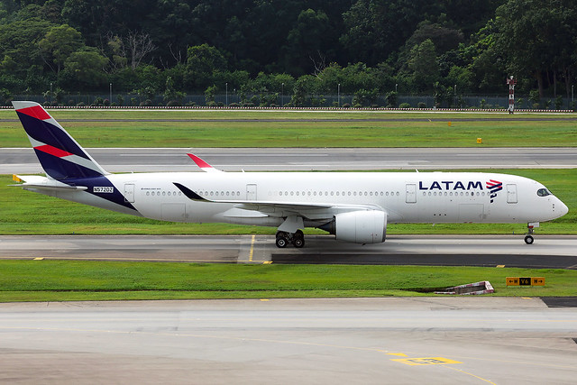 Delta Air Lines | Airbus A350-900 | N572DZ | LATAM livery | Singapore Changi