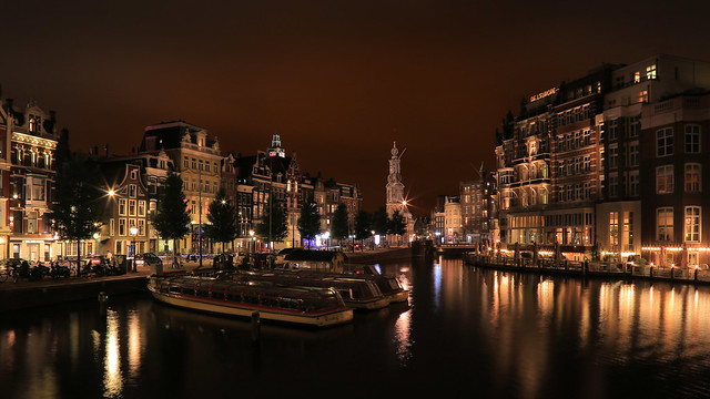 Amsterdam .