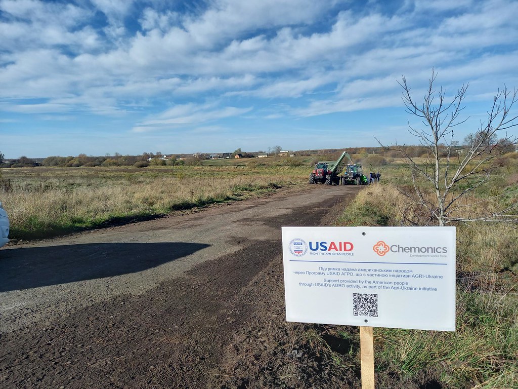 LAAS, first grain bagging site | Sign in front of the spot f… | Flickr