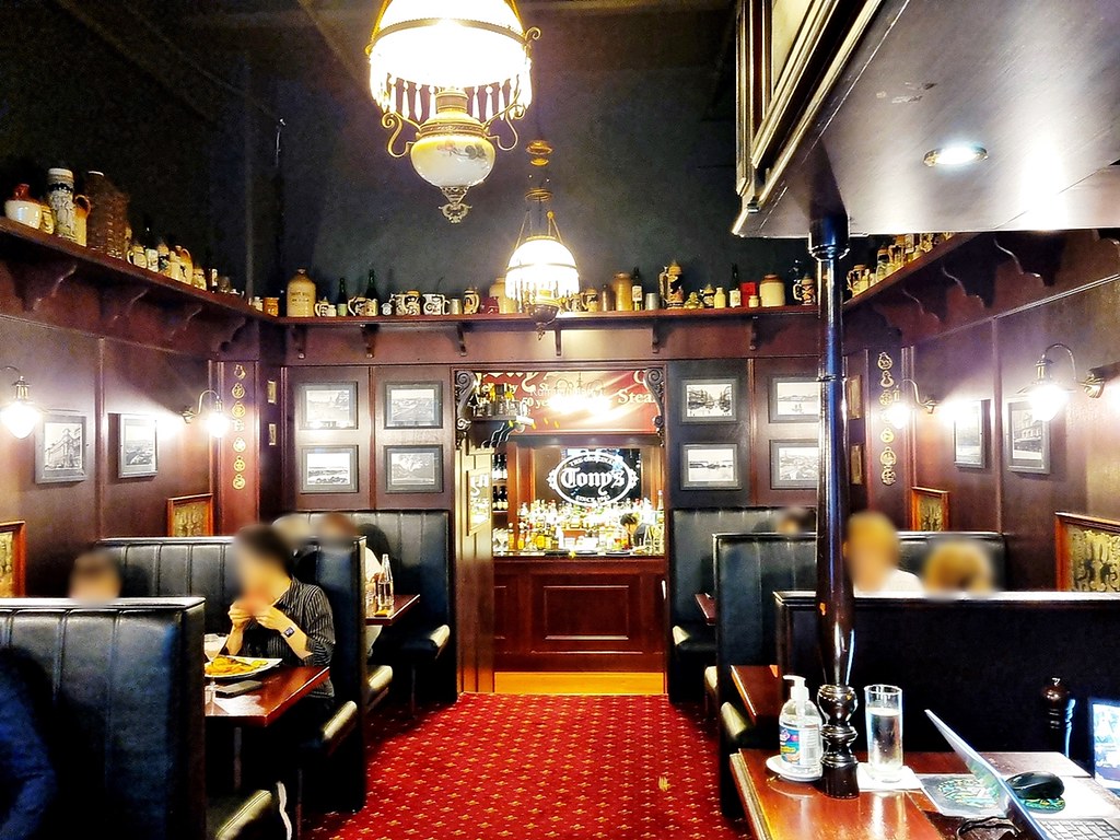 Tony's Original Steak & Seafood Restaurant Interior
