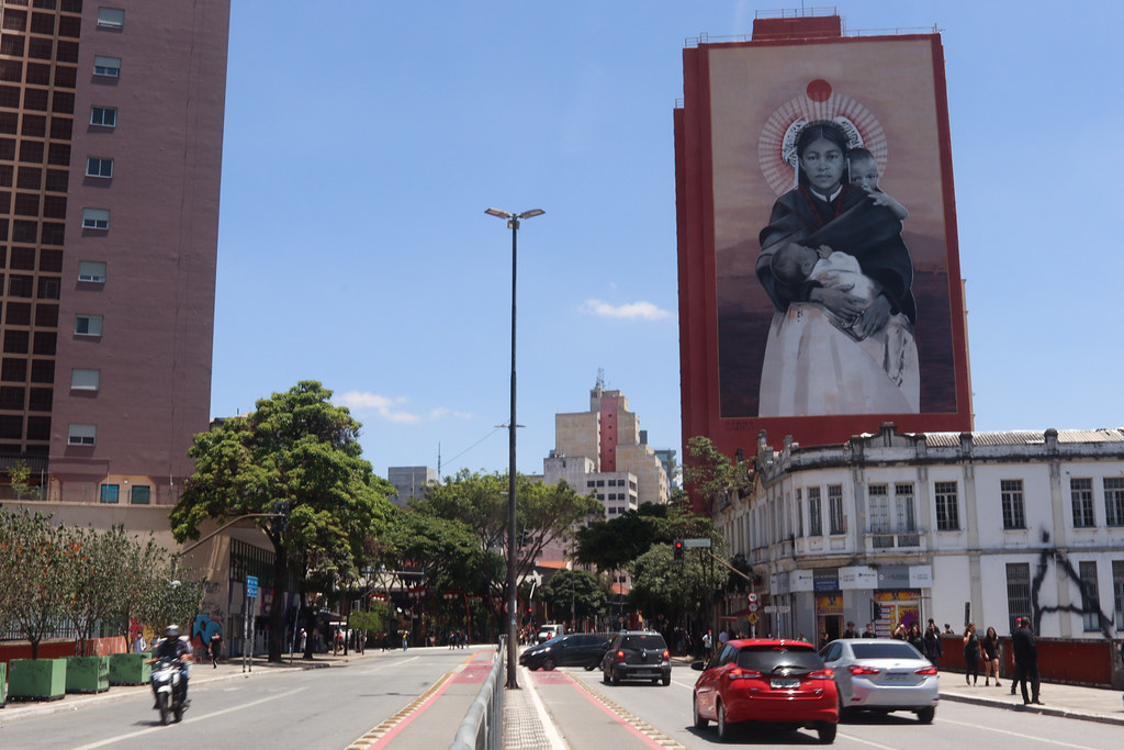 Grafite de Mulher Andina