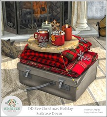 DD Eve Christmas Holiday Suitcase Decor AD512