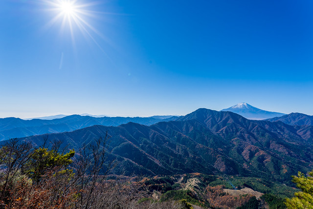 富士山と菰釣山・箱根の山・天城山＠赤岩