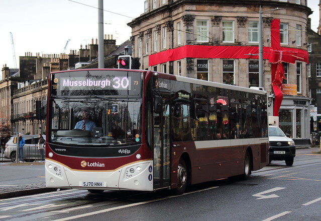 73 - SJ70 HNH - Lothian Buses
