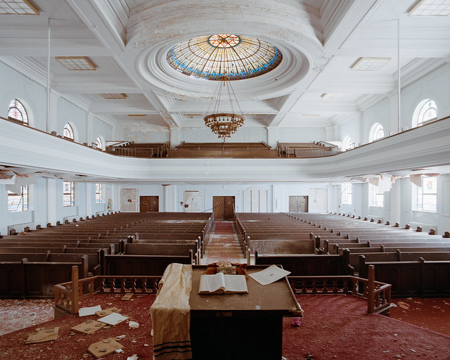 Glass Dome Synagogye