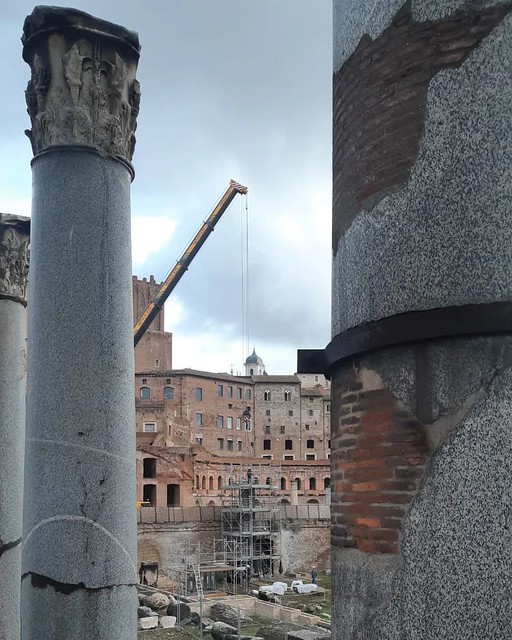RARA 2022. La prima e la seconda colonna del secondo ordine poste sulla trabeazione della Basilica Ulpia; in:  ROMA | TSA (15-18/11/2022) & PAN Archeologia è Territorio / Fb (19/11/2022).