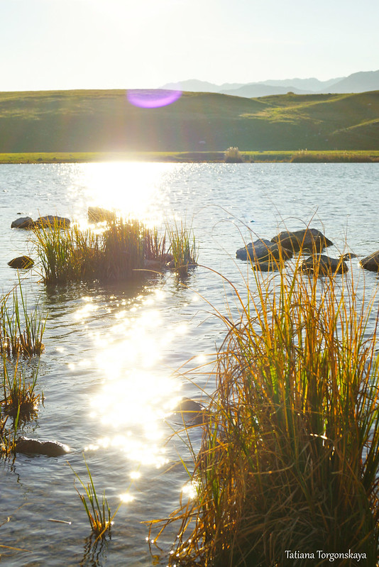 Заходящее солнце и Вражье озеро