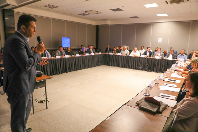 Comissão de transição apresenta propostas de trabalho ao Governador Ibaneis
