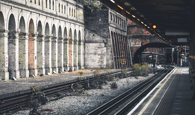South Kensington station, London サウス・ケンジントン駅、ロンドン