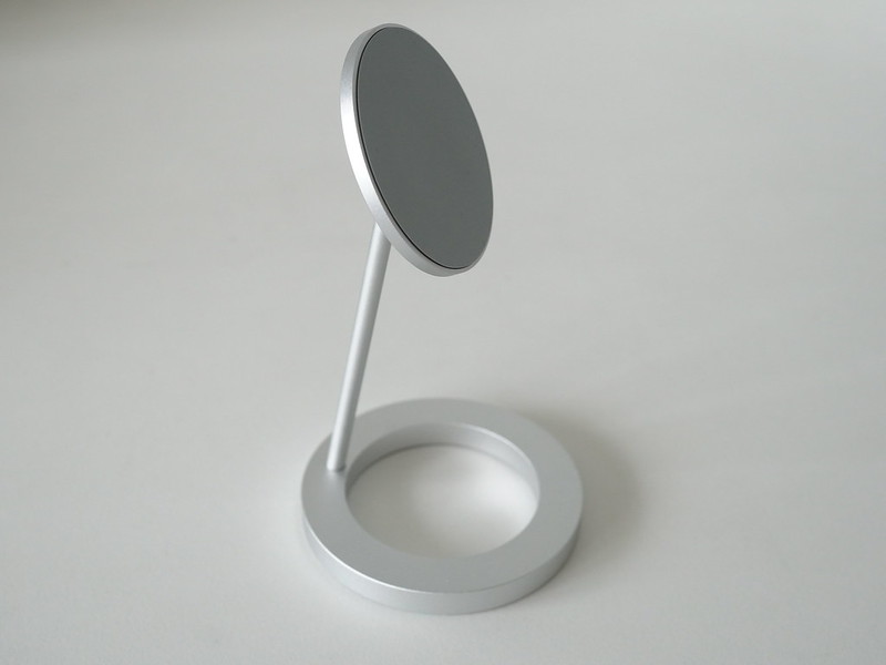 Charby Orbit Stand – Adjustable MagSafe Stand