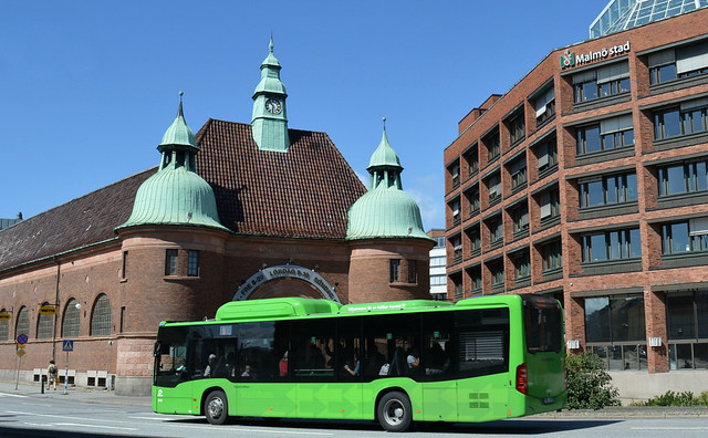 Malmö, l'antico mercato coperto e i nuovi edifici dell'amministrazione comunale, in Föreningsgatan