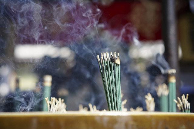 Hozenji incense