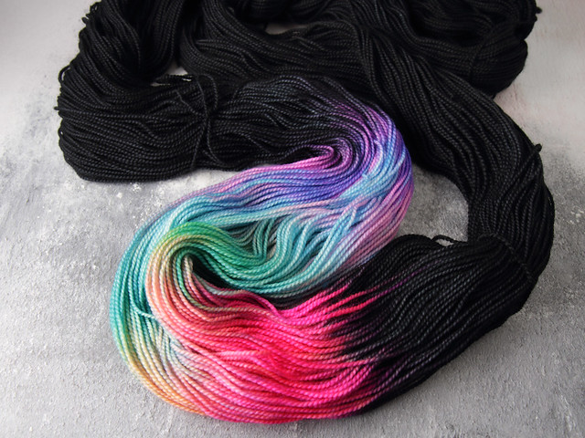Favourite Sock – hand-dyed superwash merino wool yarn 4 ply/fingering 100g – ‘Valkyrie’