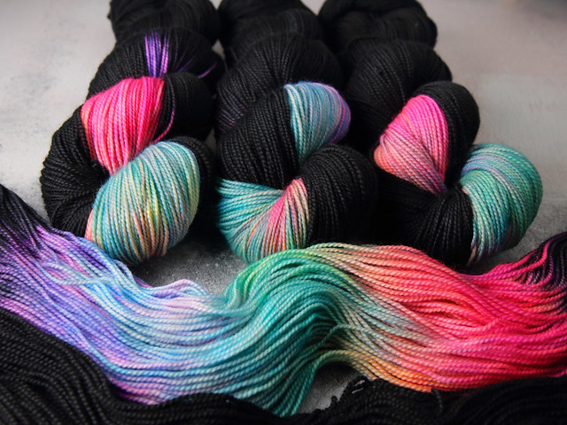 Favourite Sock – hand-dyed superwash merino wool yarn 4 ply/fingering 100g – ‘Valkyrie’