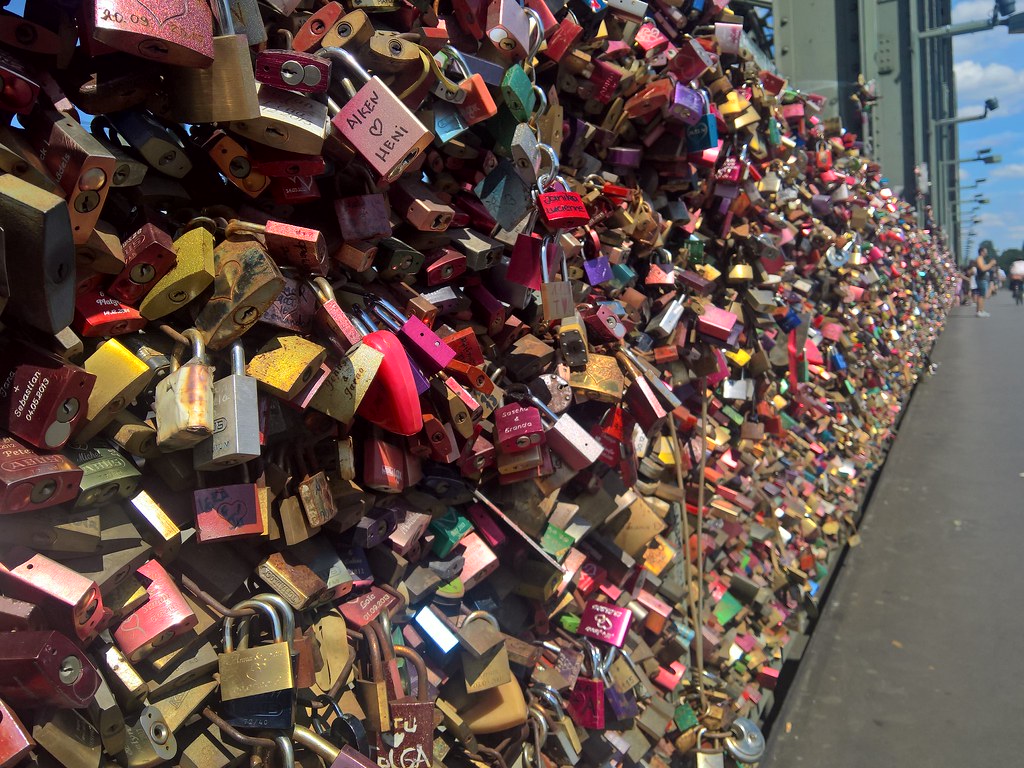 So many love locks / So viele Liebesschlösser (Cologne / Köln 07.2017) * EXPLORE *