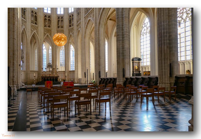11483 - Church Louvain