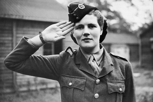 Mary Churchill in uniforme
