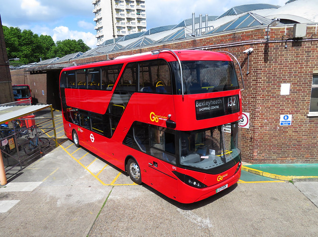 GAL EP3 - LG71DZK - OSF3 - SW STOCKWELL BUS GARAGE - SAT 11TH JUNE 2022