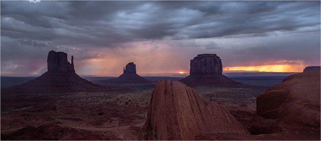 Monument Valley (Pano. 2 Fotos)
