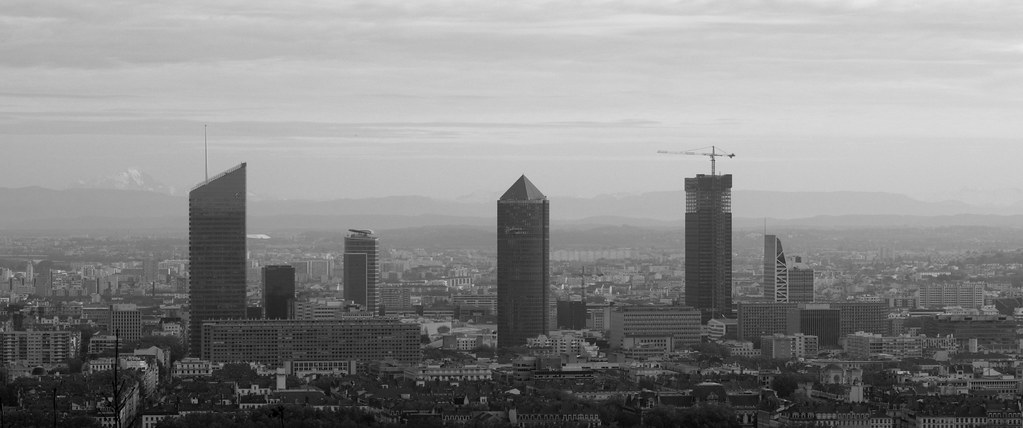 Lyon's buisness skyline