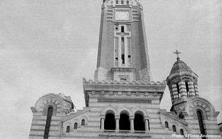 Ploiesti - Turnul clopotnita al Catedralei Sf Ioan dupa cutremur 1977