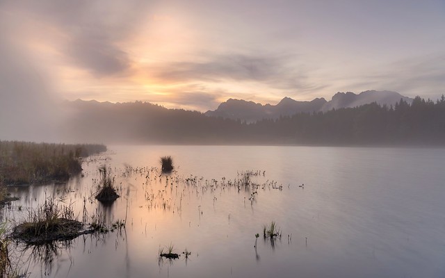 *Sunrise in the fog at lake Gerold (