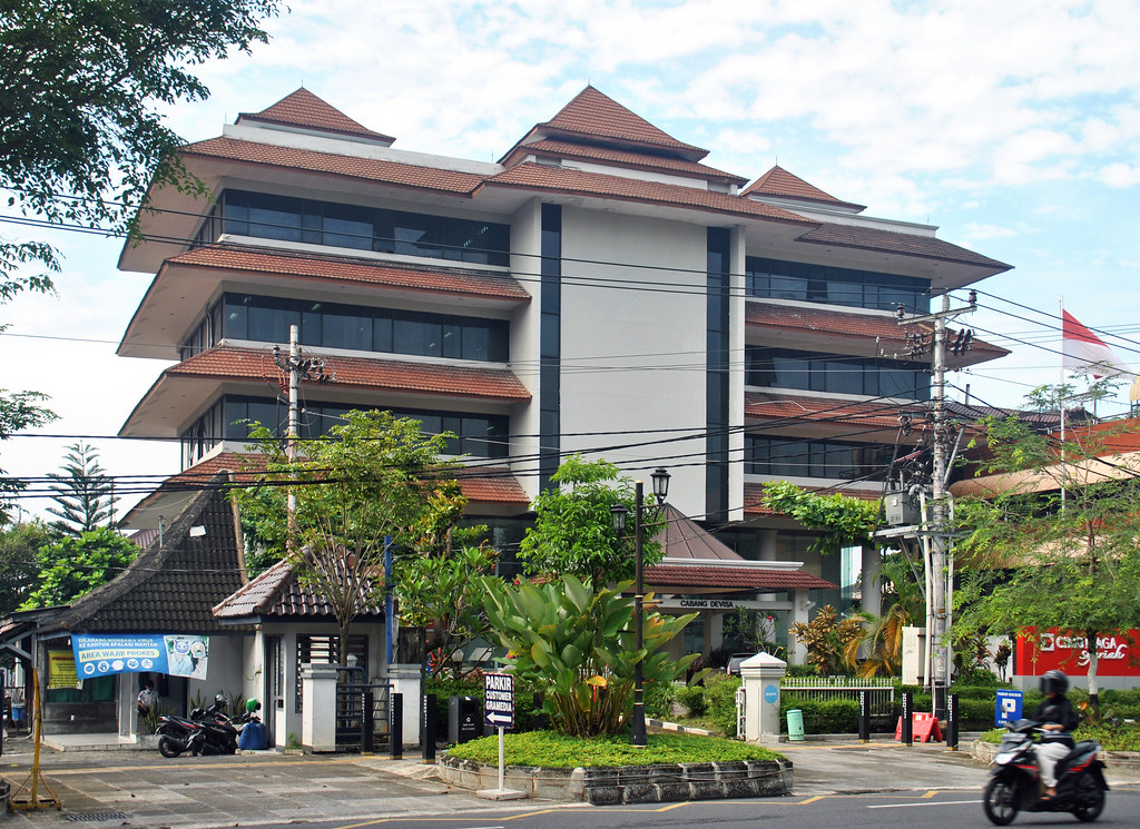 Gedung CIMB Niaga Yogyakarta