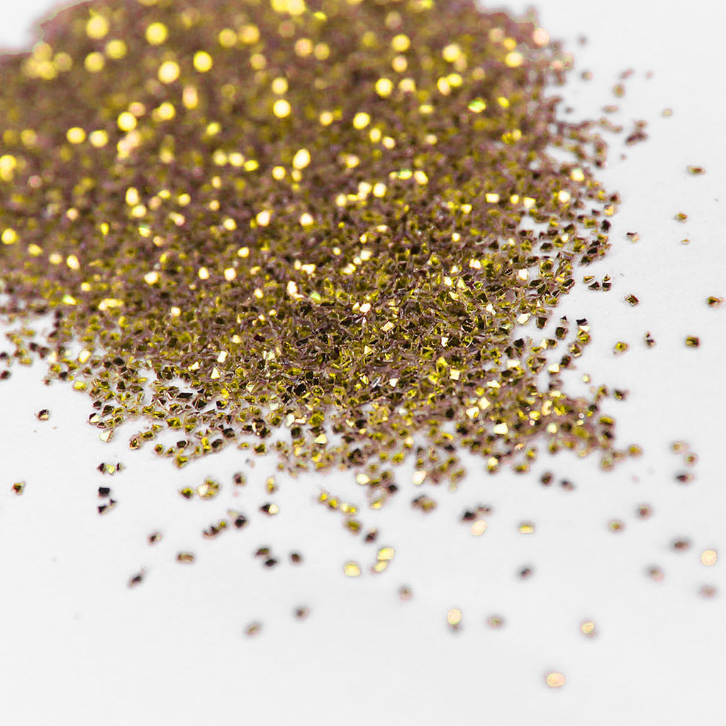 Glitter-Brocal-Metal-Ouro-Detalhe