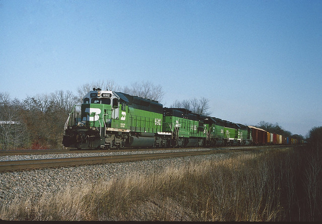 BN 6912 west in Trempealeau, Wisconsin on November 15, 1992.