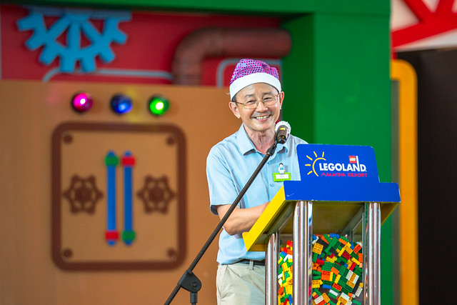 Mr Cs Lim, Divisional Director Presenting His Speech At Legoland Malaysia Resort_S Brick-Tacular Holidays Launch