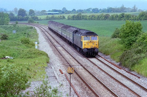 Grafton East 80s Style by D1059, 47 436 passes the former site of Grafton East Junction at Crofton at the head of 1A34, the 09:30 Pai