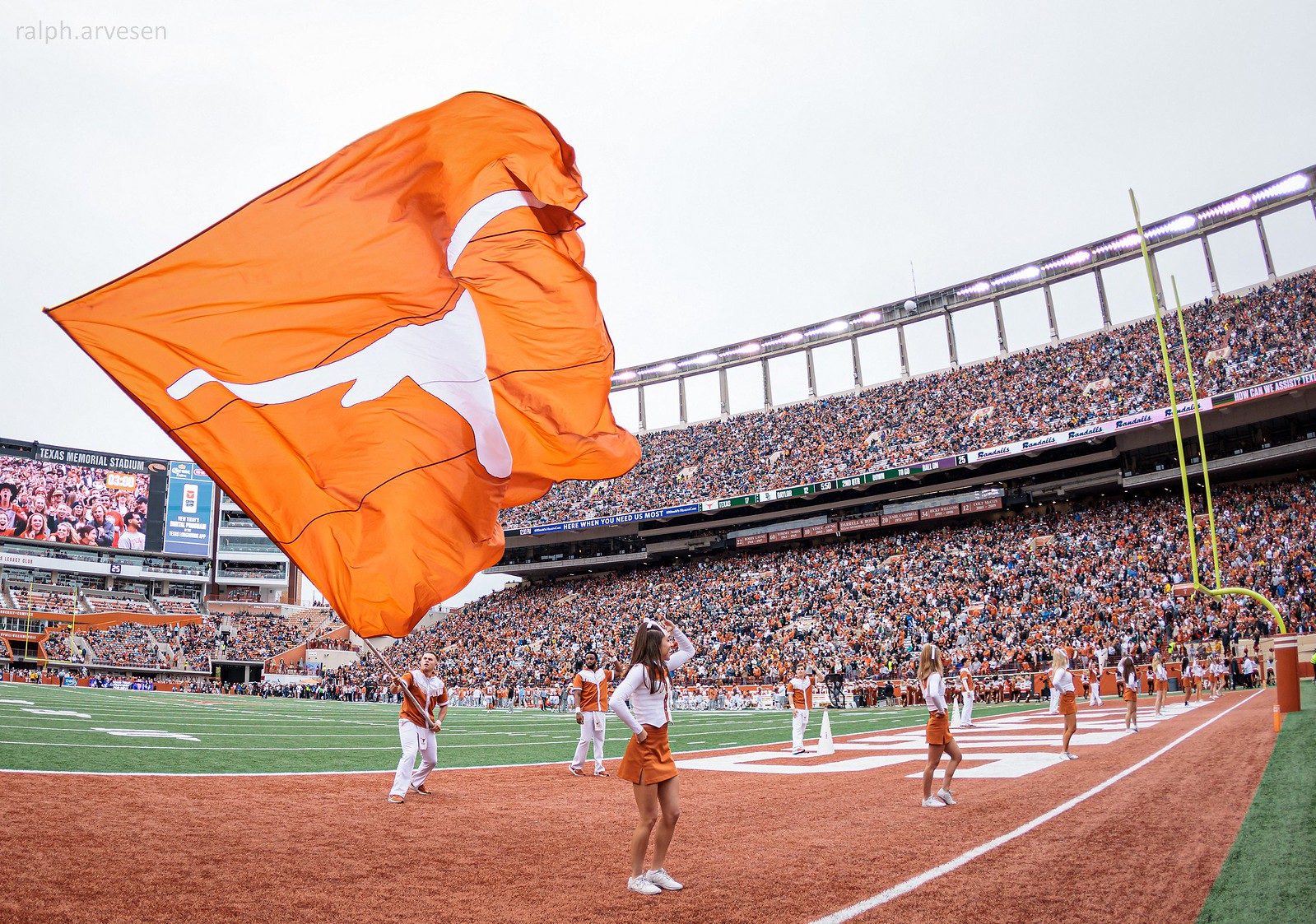 Texas Longhorn Football | Texas Review | Ralph Arvesen