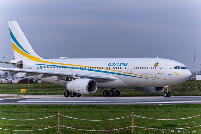 [ORY] Kazakhstan Government Airbus A330-243 Prestige _ UP-A3001