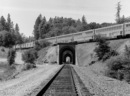 amtrakno6 applegate tunnel26 tunnel27 southernpacific sierranevada f40phr emd locomotive passengertrain