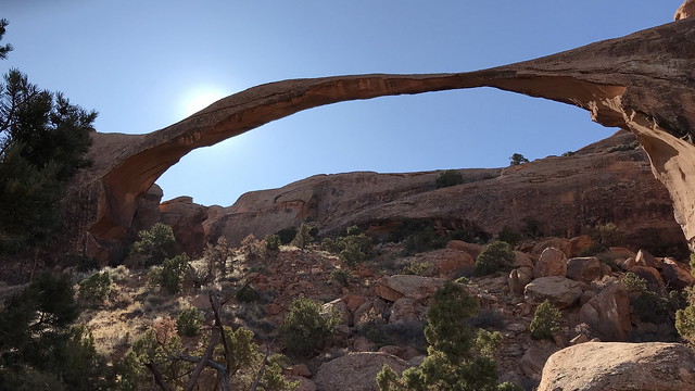 Utah - Arches NP: Landscape-Arch - fascinating the very filigree structure of this wonder of the nature