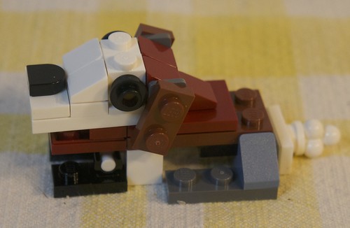 Advent 2022 MOC Day 4: Puppy