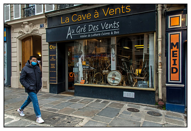 DSC_3929 , La Cave à Vents . 72 Rue de Rome, Paris, 8ème