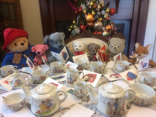Paddington, Scout and the Christmas Cards