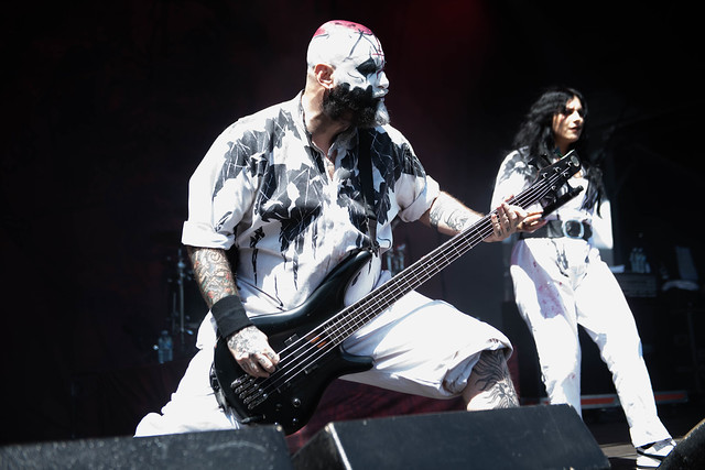 lacuna-coil-good-things-festival-melbourne-2022-everyday-metal-support-local-heavy-metal-