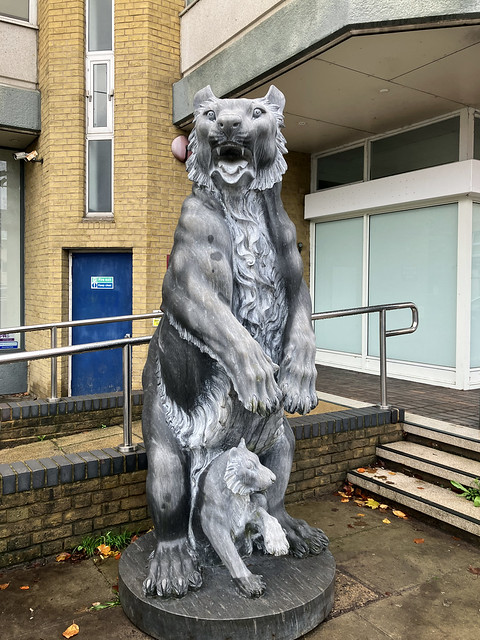 Sculpture of Mother Bear and cub outside Strutt & Parker, Hills Road, Cambridge, 27th November 2022