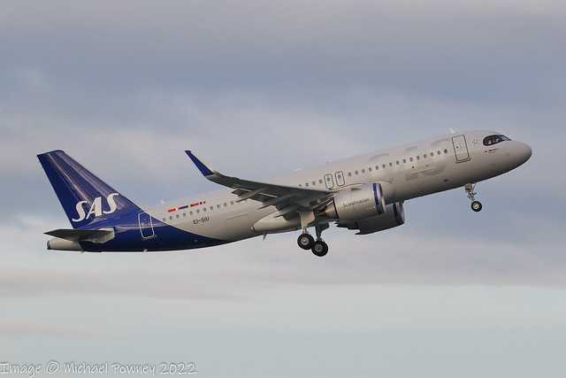 EI-SIU -  2022 build Airbus A320-251N, climbing on departure from Runway 05L at Manchester
