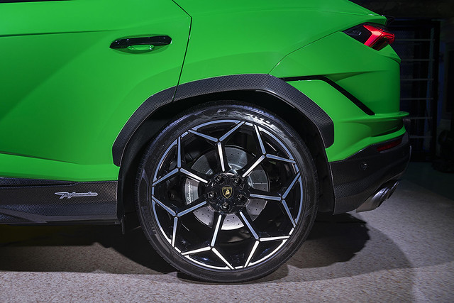 2022-12-06 - Lamborghini Urus Performante正式登臺(4)